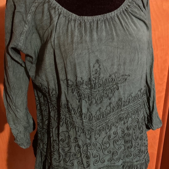 The Pyramid Collection Forest Green Tunic - Picture 3 of 5